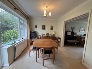 Dining Room- click for photo gallery